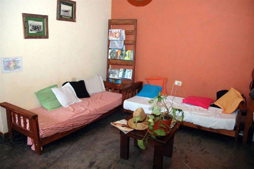 Casa Del Pueblo Hostel Esquel Exterior photo
